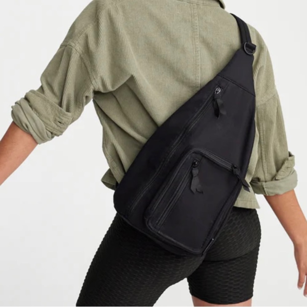 Very cool Vera Bradley recycled cotton sling backpack.